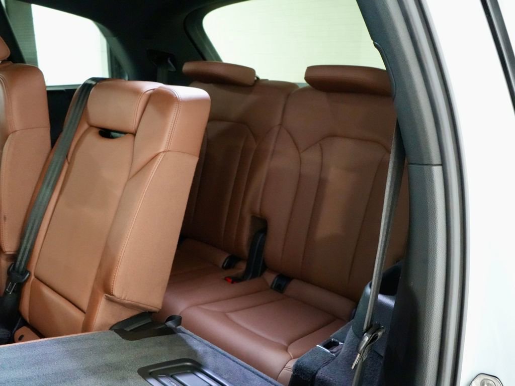 Used 2021 Audi Q7 3.0T Premium w/ Convenience Package image 31
