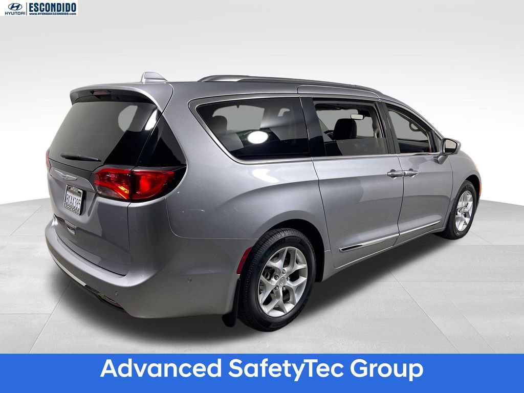 Used 2019 Chrysler Pacifica Touring-L Plus w/ Advanced Safetytec Group FWD image 5