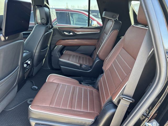 Used 2023 GMC Yukon Denali Ultimate image 16