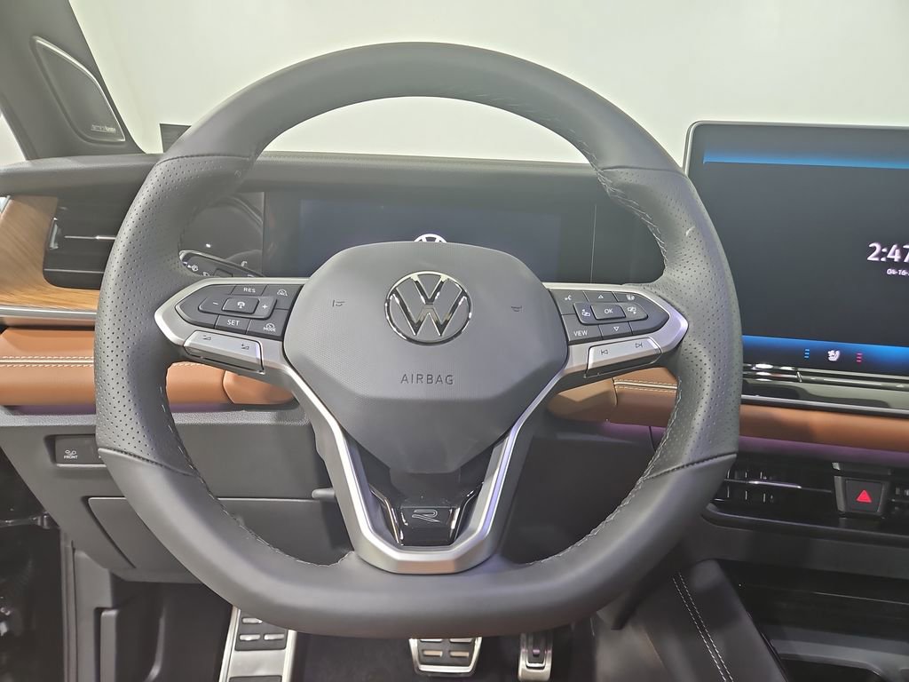 New 2026 Volkswagen Tiguan SEL R-Line image 14