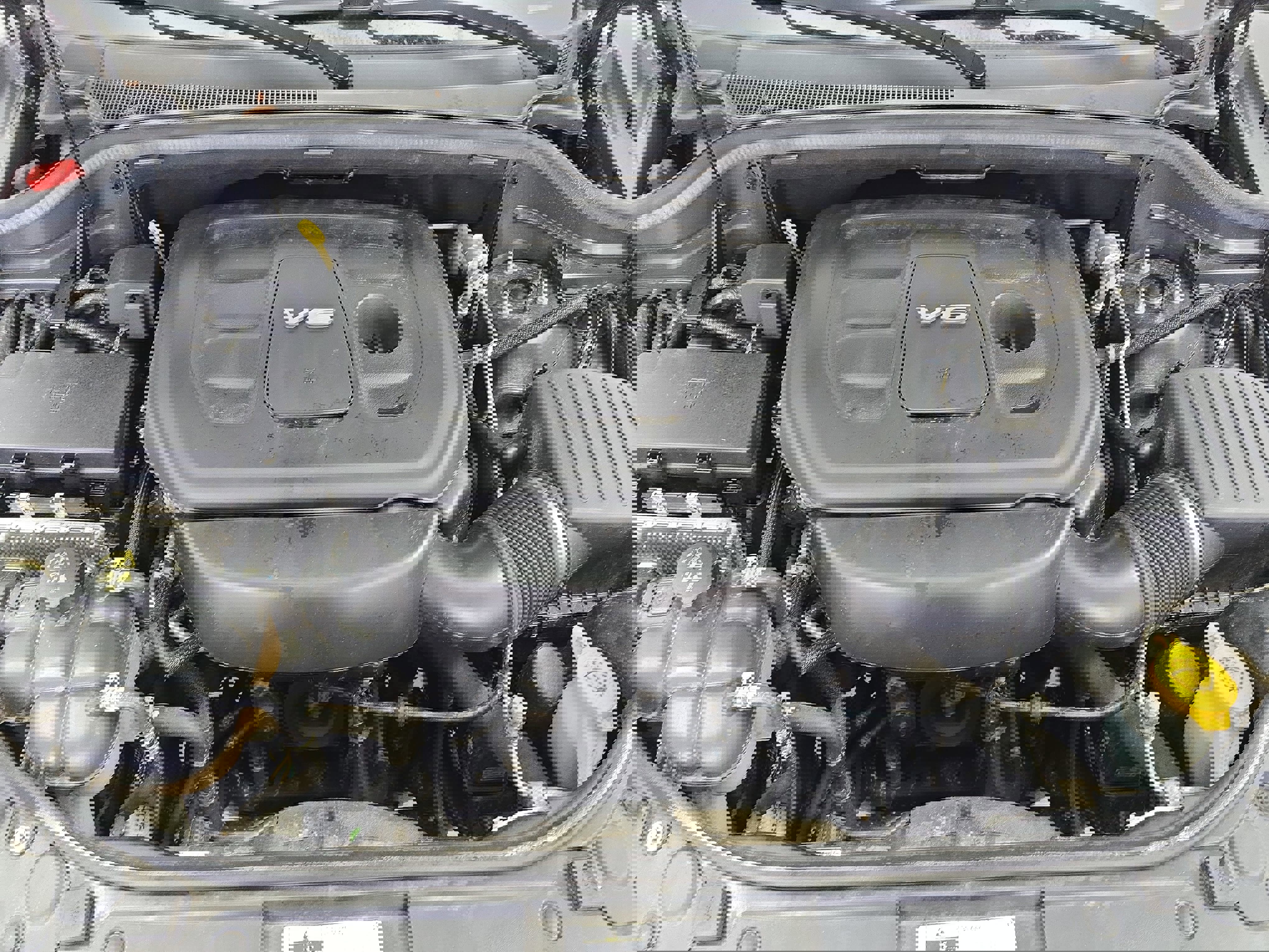 Used 2018 Jeep Grand Cherokee Limited image 28