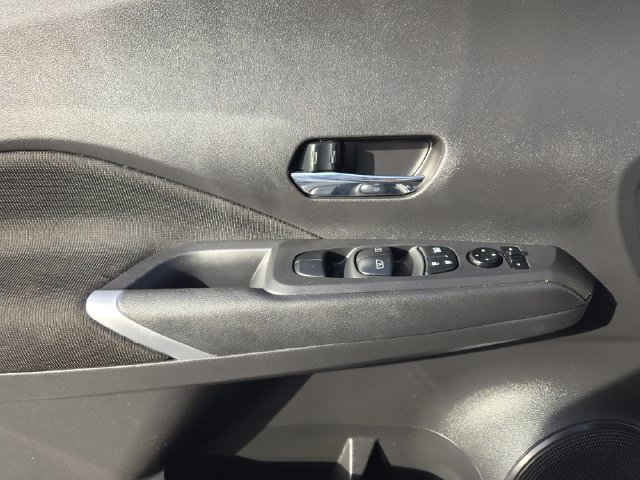 Used 2024 Nissan Kicks SV w/ Interior Electronics Package FWD image 24