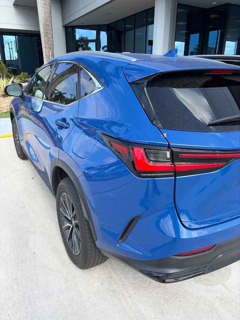 Used 2023 Lexus NX 250 FWD w/ Towing Package (2000 Lbs) image 4