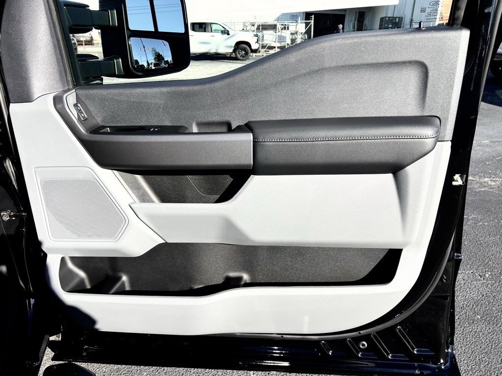 New 2026 Ford F350 XL w/ STX Appearance Package image 15
