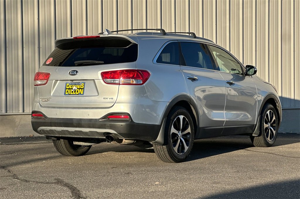 Used 2016 Kia Sorento EX image 5