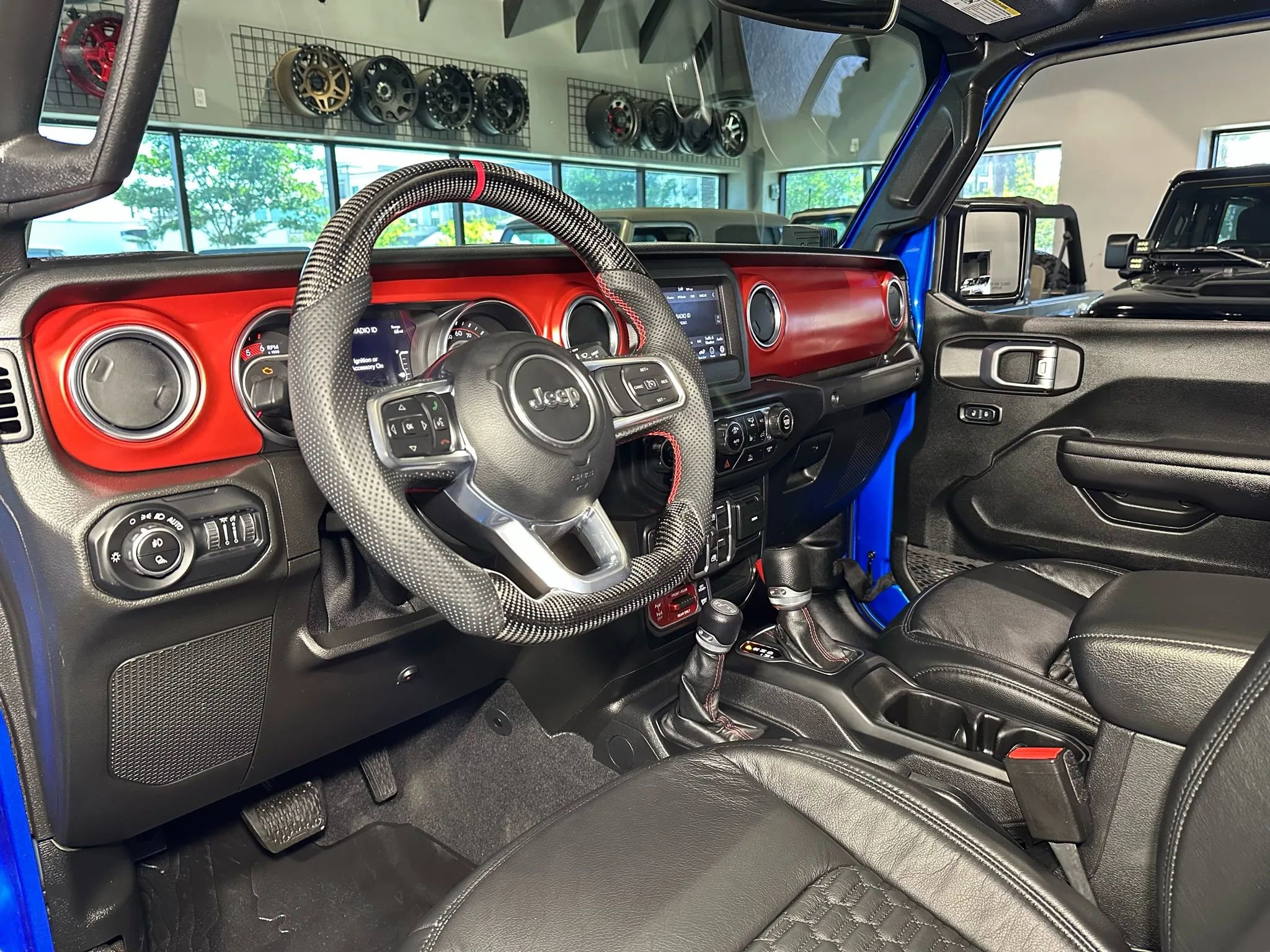 Used 2021 Jeep Gladiator Rubicon w/ Cold Weather Group AWD/4WD image 19