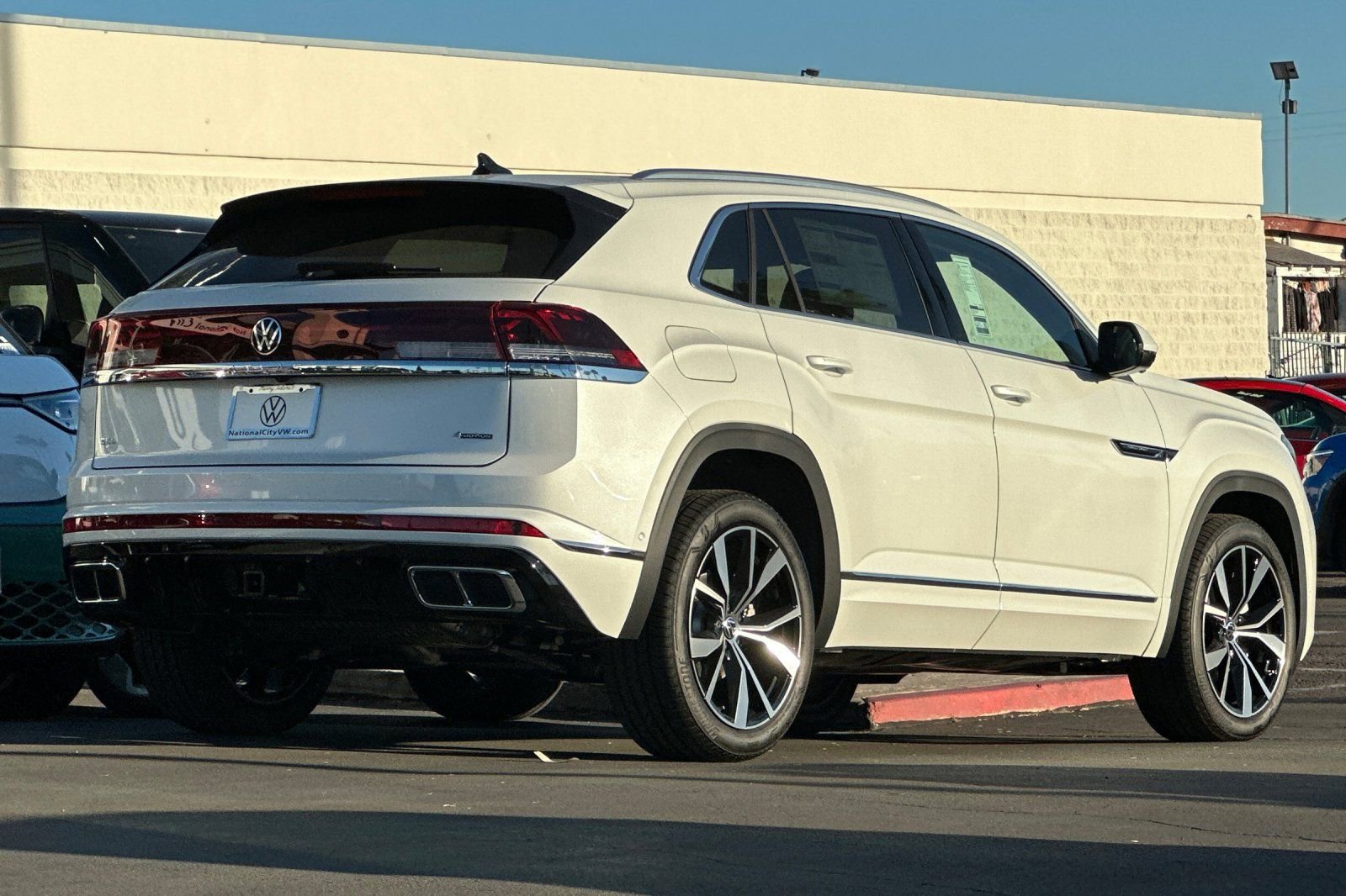 New 2026 Volkswagen Atlas Cross Sport SEL Premium R-Line image 5