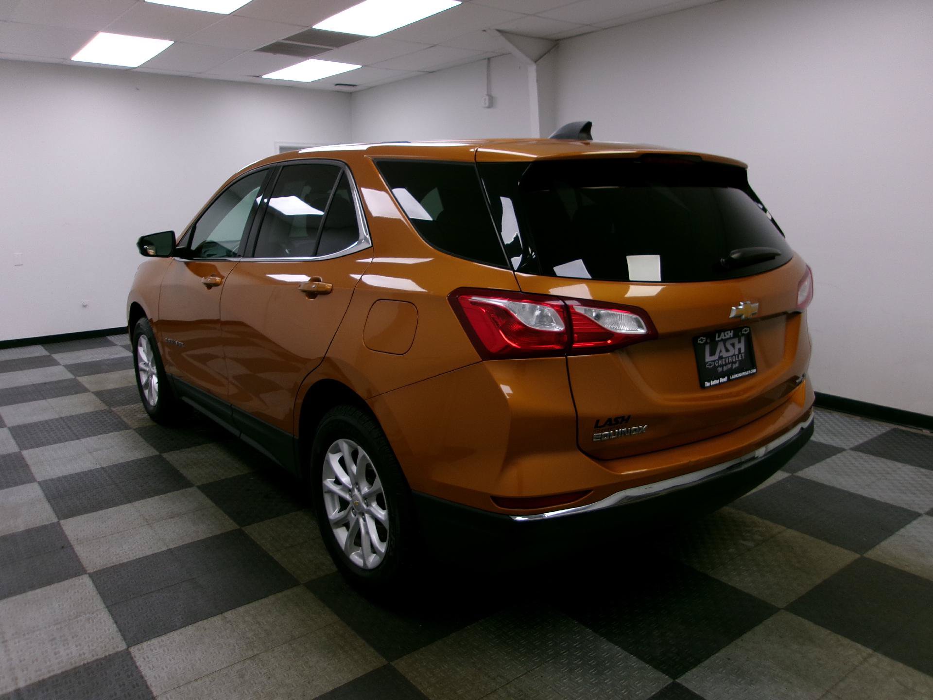 Used 2019 Chevrolet Equinox LT AWD/4WD image 2