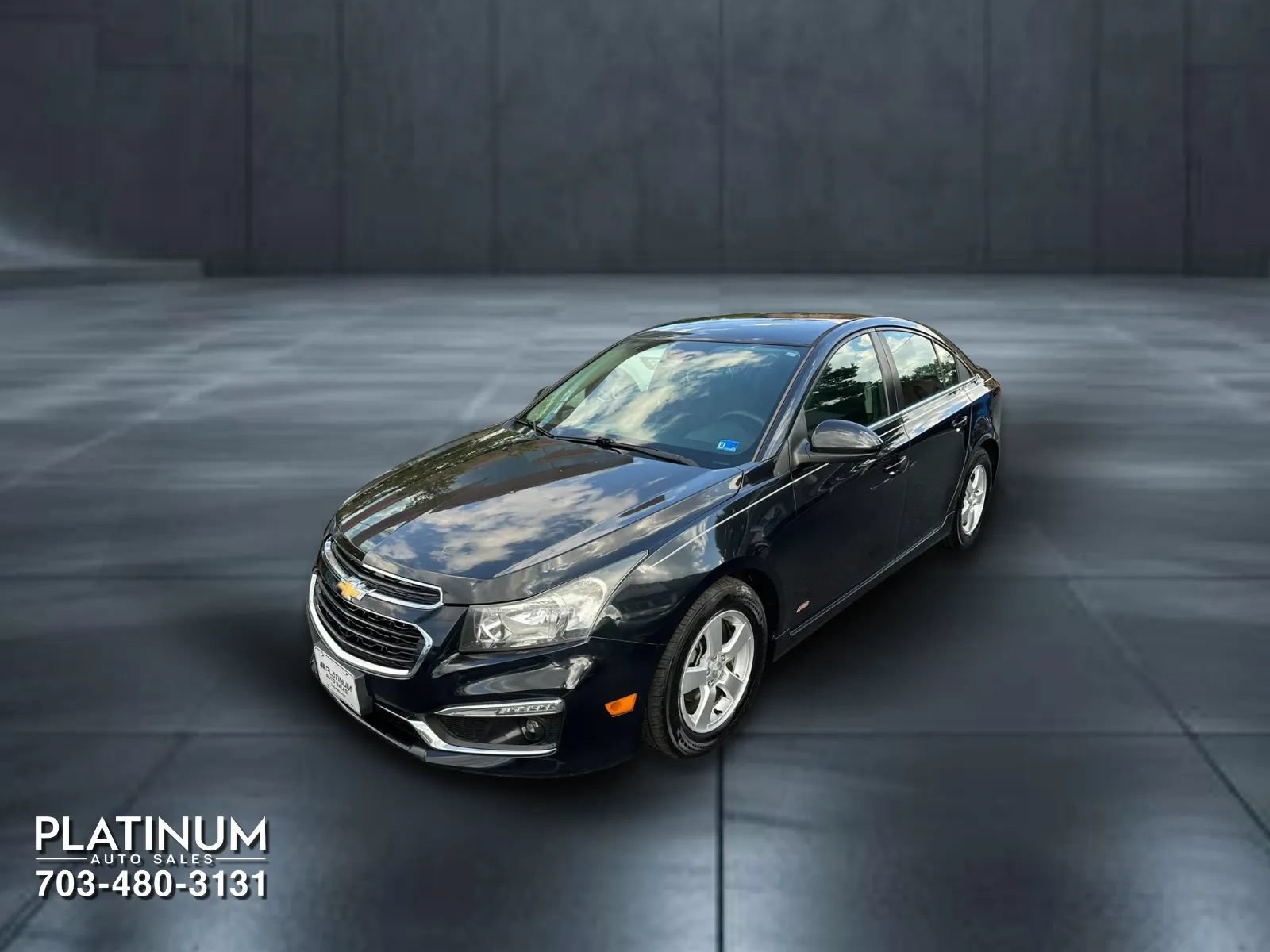 Used 2015 Chevrolet Cruze LT w/ RS Package FWD image 6