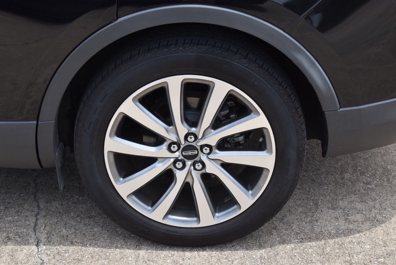 Used 2019 Lincoln Nautilus Select FWD image 14