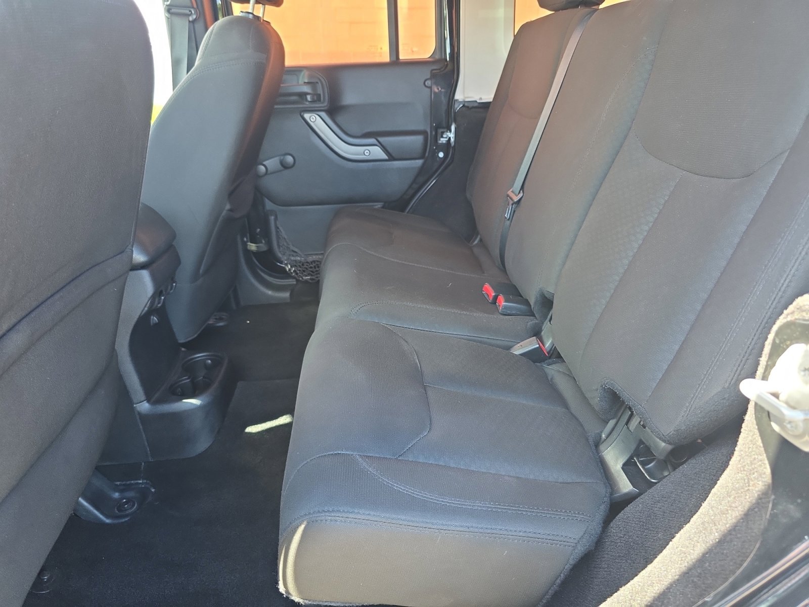 Used 2016 Jeep Wrangler Unlimited Sport w/ Connectivity Group AWD/4WD image 17