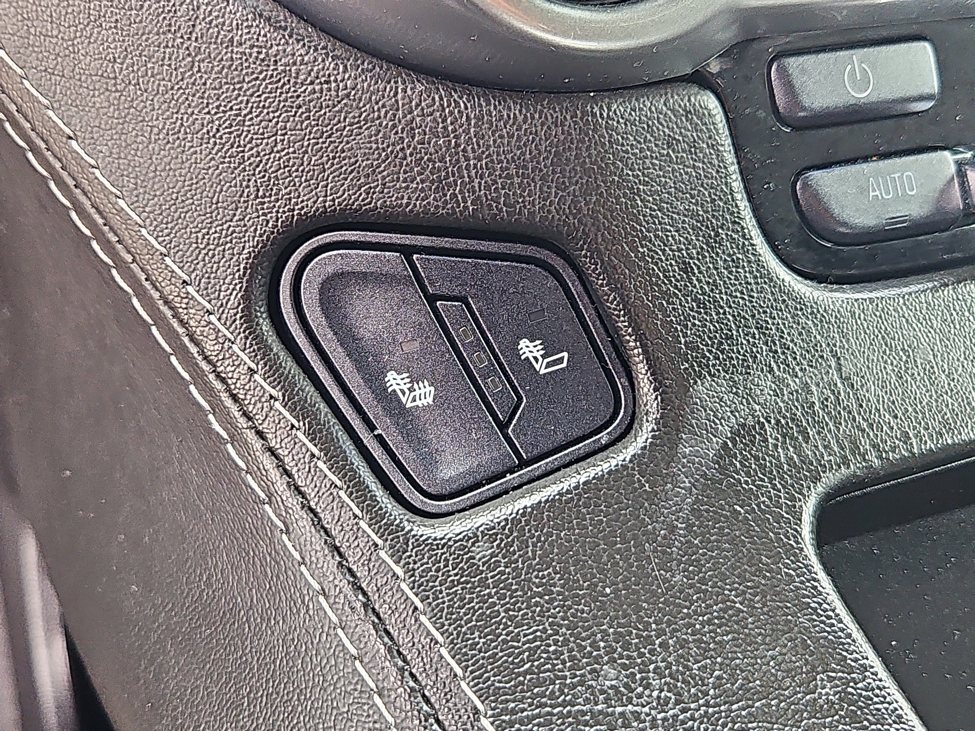 Used 2020 Chevrolet Tahoe LT AWD/4WD image 14