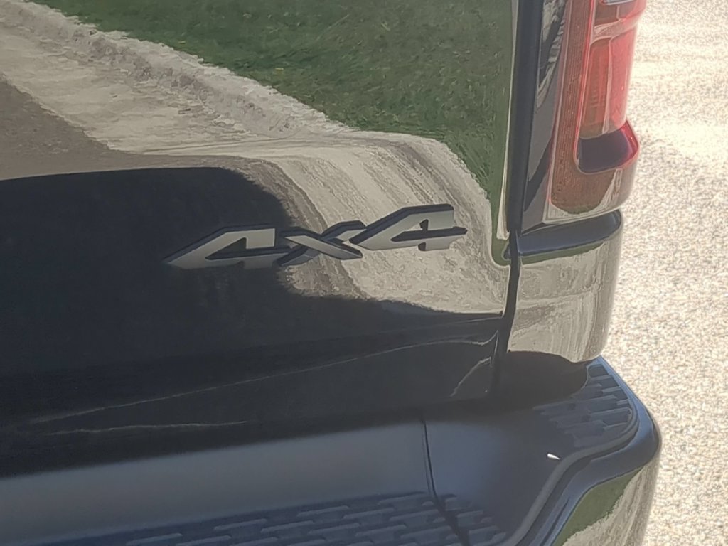 New 2027 RAM 1500 Laramie w/ Night Edition AWD/4WD image 13