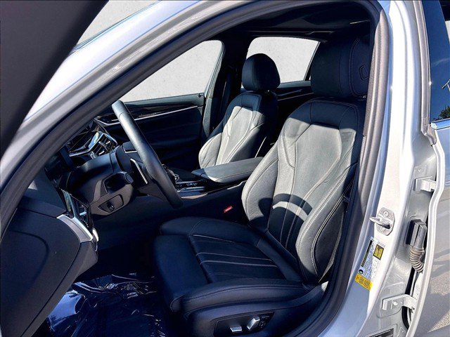 Used 2020 BMW 530i w/ Convenience Package RWD image 26
