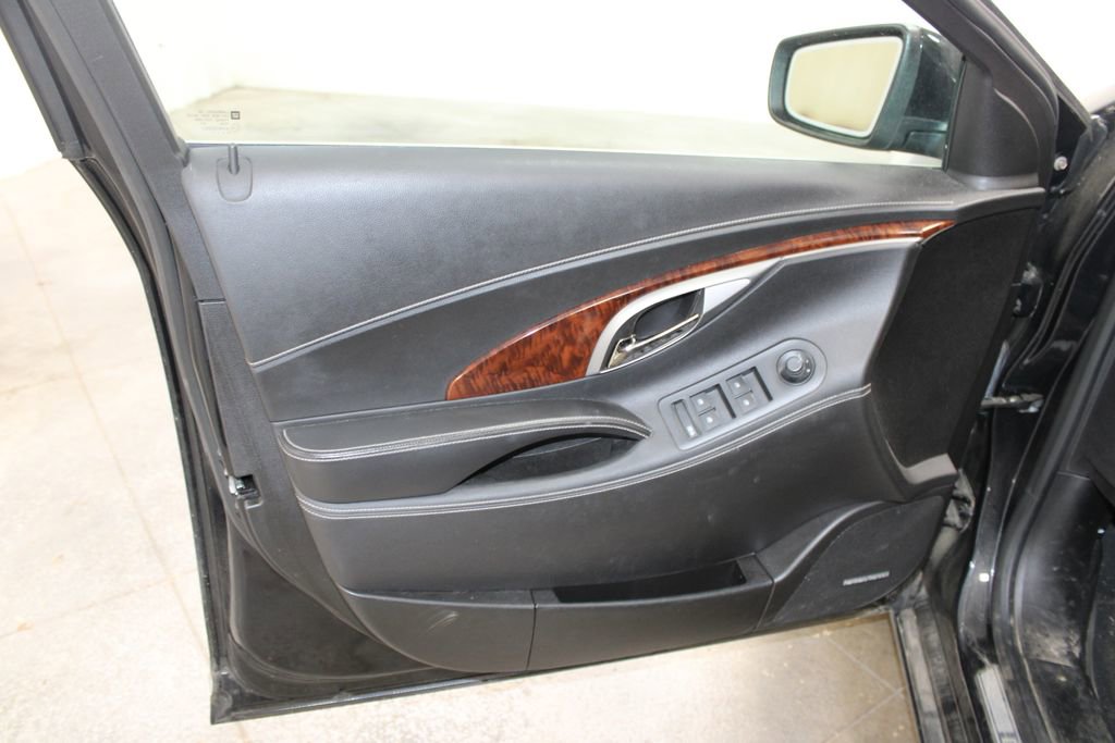 Used 2010 Buick LaCrosse CXS w/ Touring Package image 34