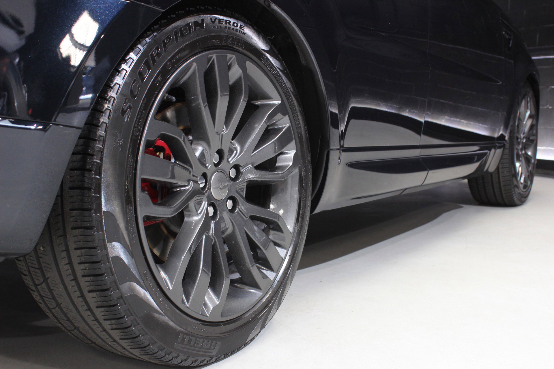 Used 2017 Land Rover Range Rover Sport Autobiography image 16