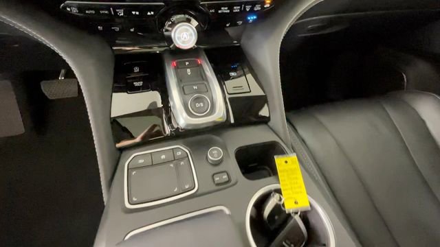 Used 2023 Acura MDX SH-AWD w/ Advance Package image 33