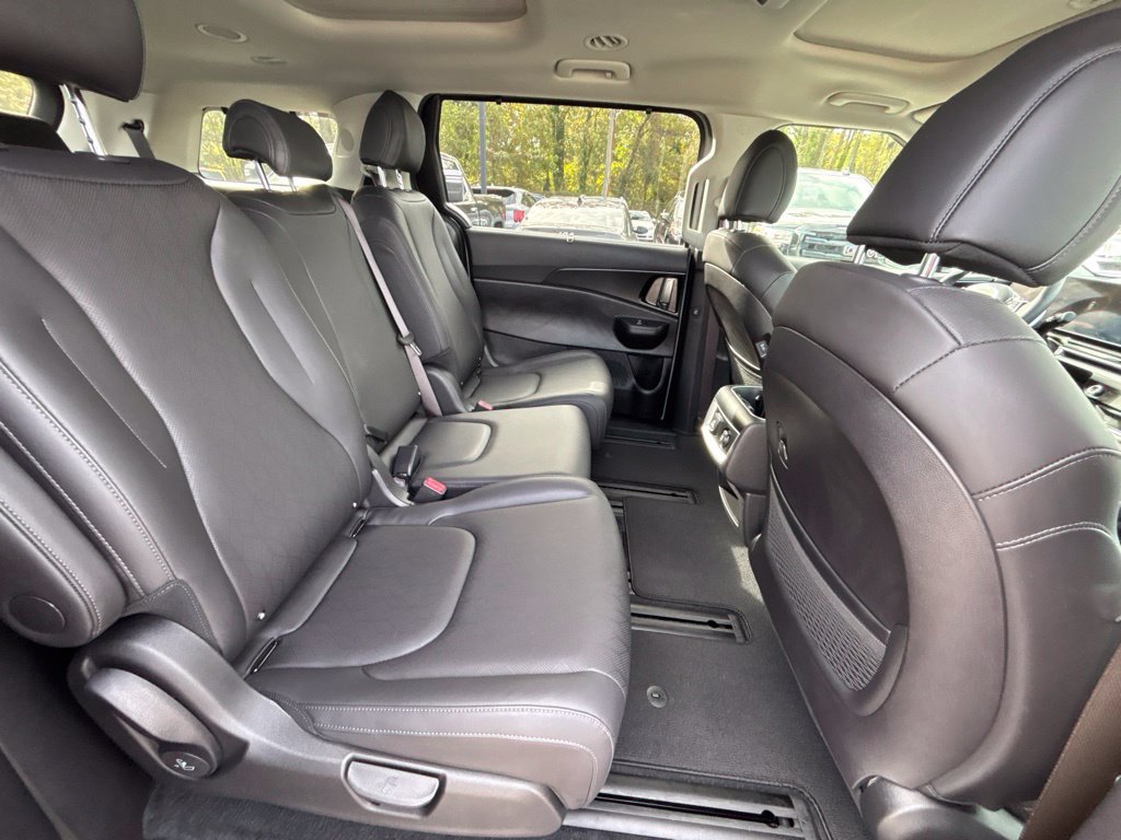 Certified 2026 Kia Carnival SX FWD image 21
