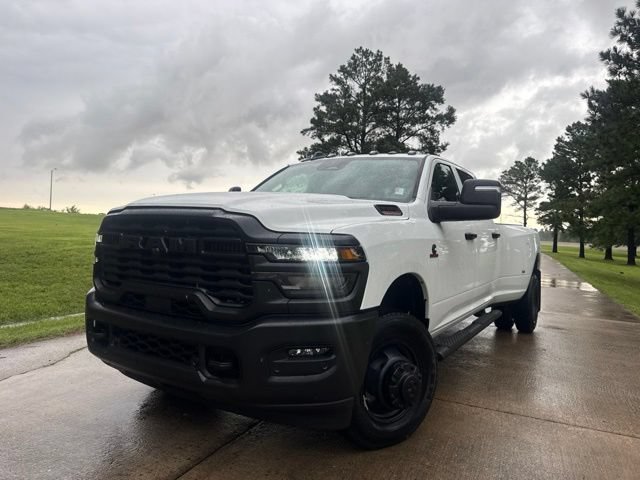New 2026 RAM 3500 Tradesman AWD/4WD image 6