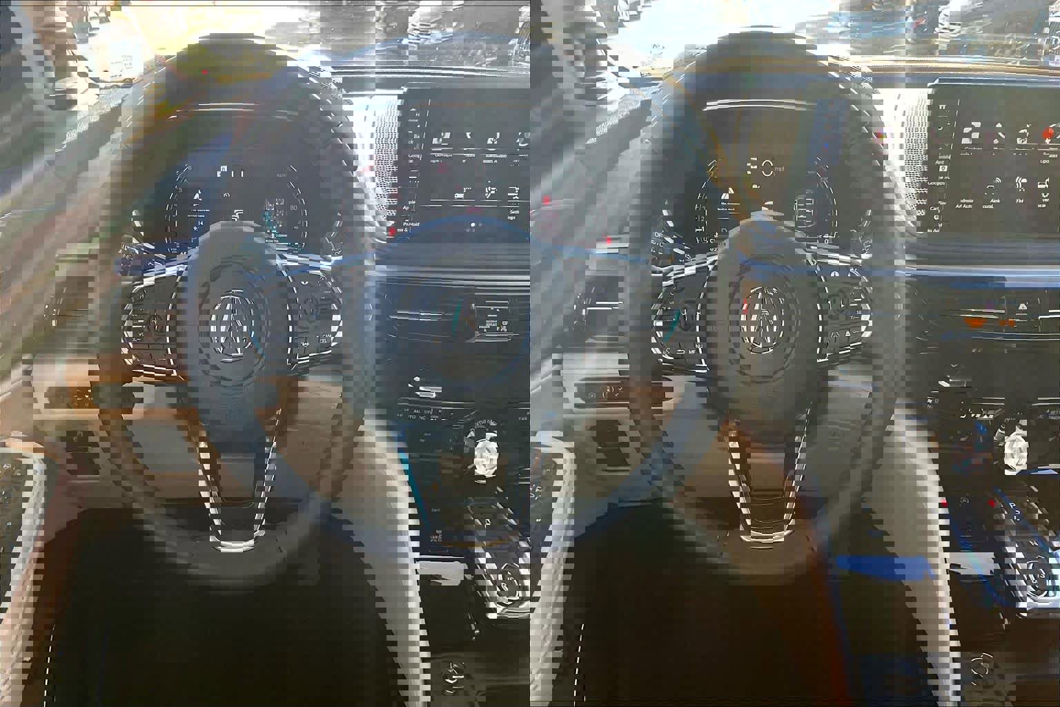 Used 2025 Acura MDX SH-AWD w/ Technology Package image 8