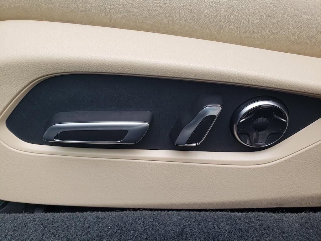 Certified 2025 Acura TLX w/ Technology Package image 17