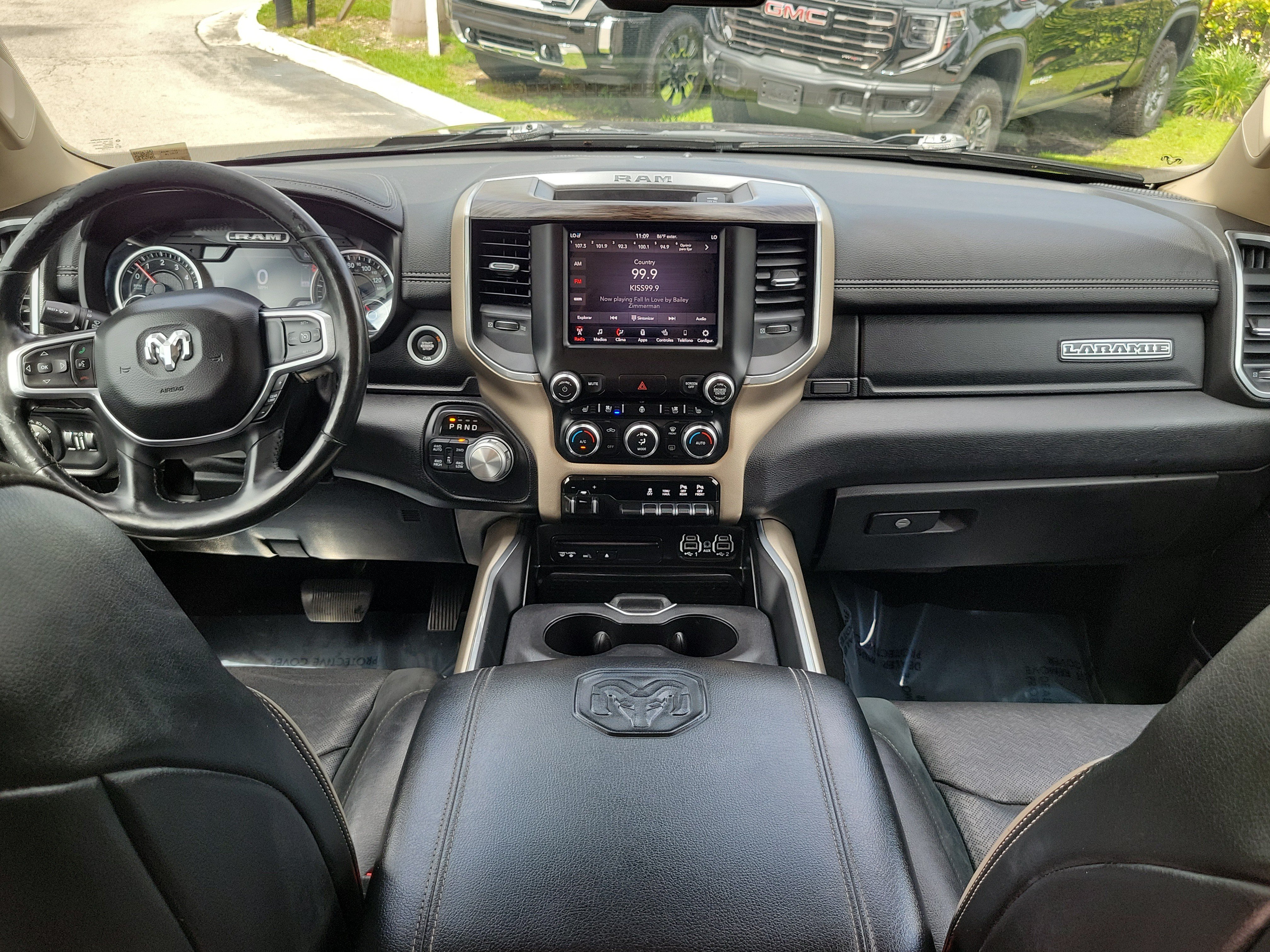Used 2019 RAM 1500 Laramie AWD/4WD image 16
