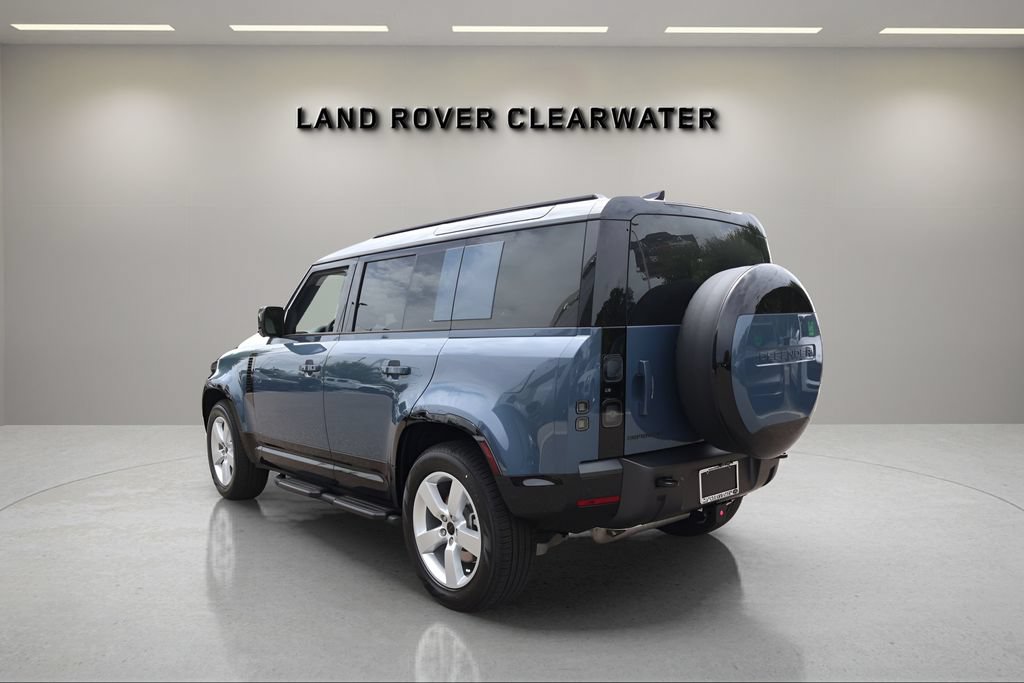 New 2026 Land Rover Defender 110 X-Dynamic SE AWD/4WD image 3