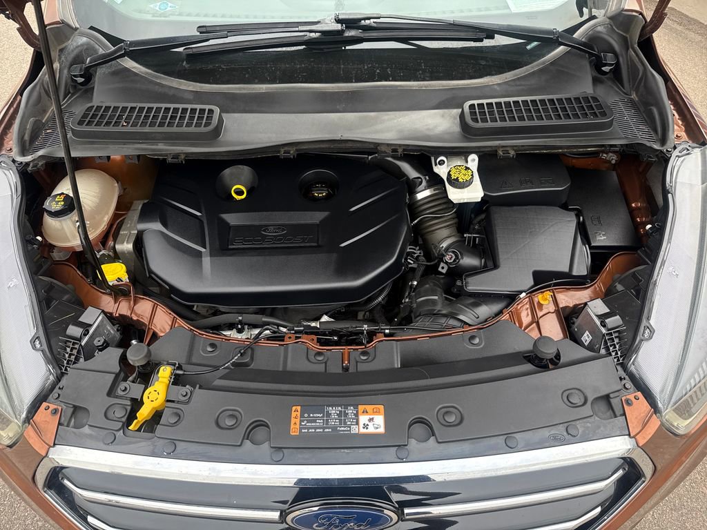 Used 2017 Ford Escape SE w/ Equipment Group 201A image 22