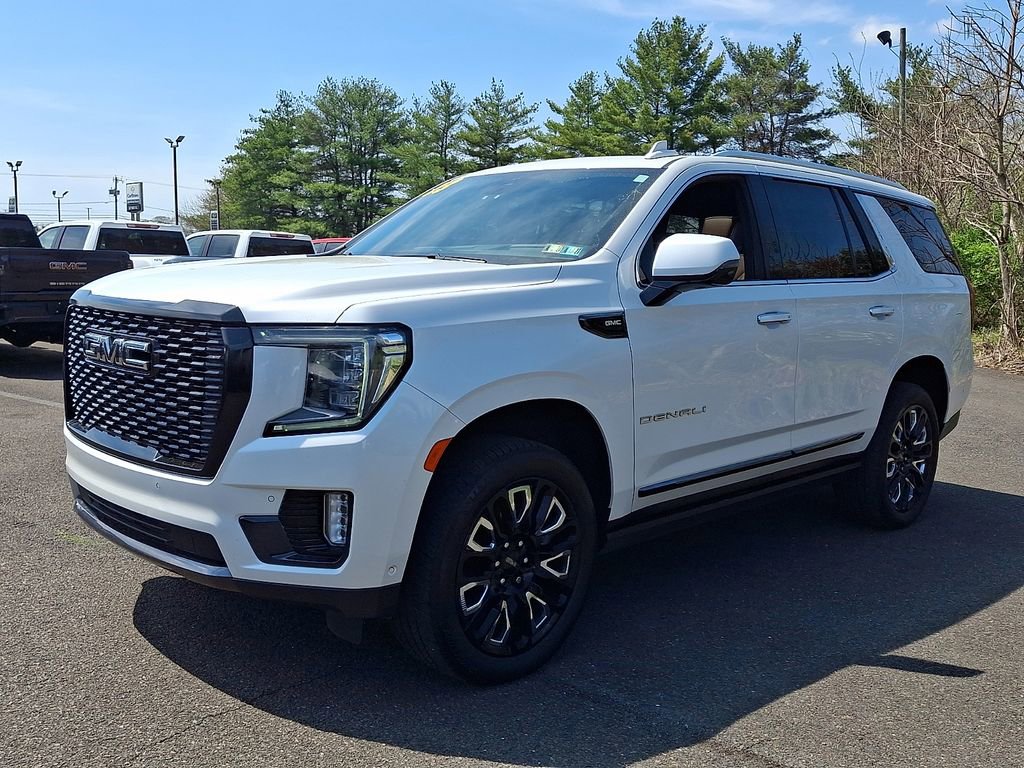 Certified 2023 GMC Yukon Denali Ultimate AWD/4WD image 3