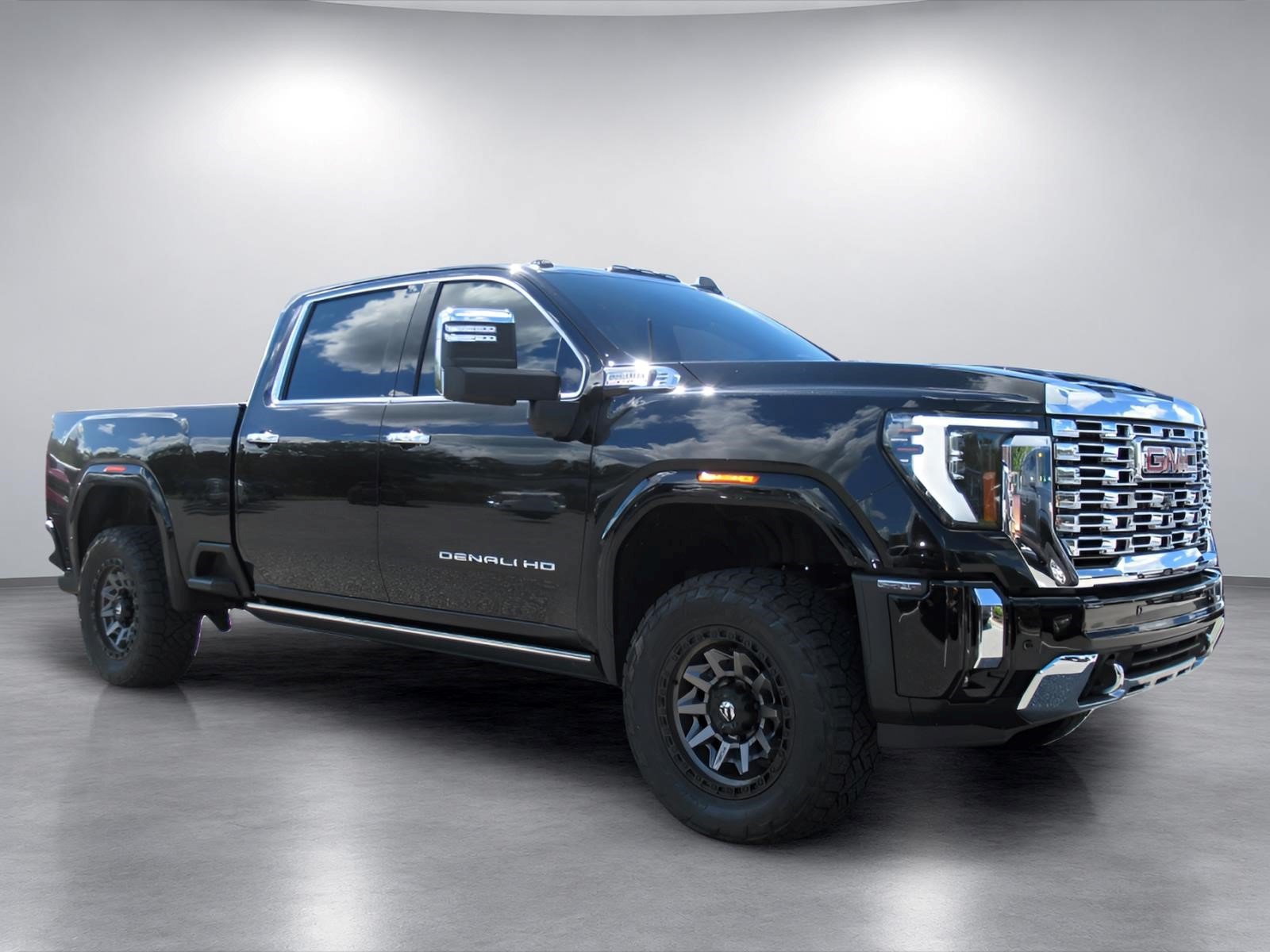 Used 2026 GMC Sierra 2500 Denali w/ Denali Reserve Package