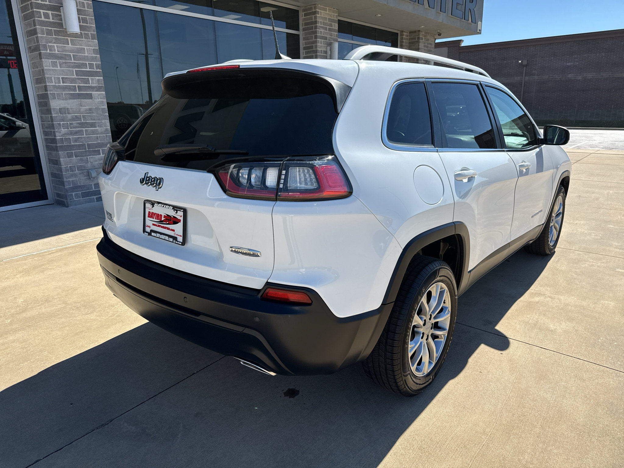 Used 2021 Jeep Cherokee Latitude Lux w/ Comfort/Convenience Group FWD image 7
