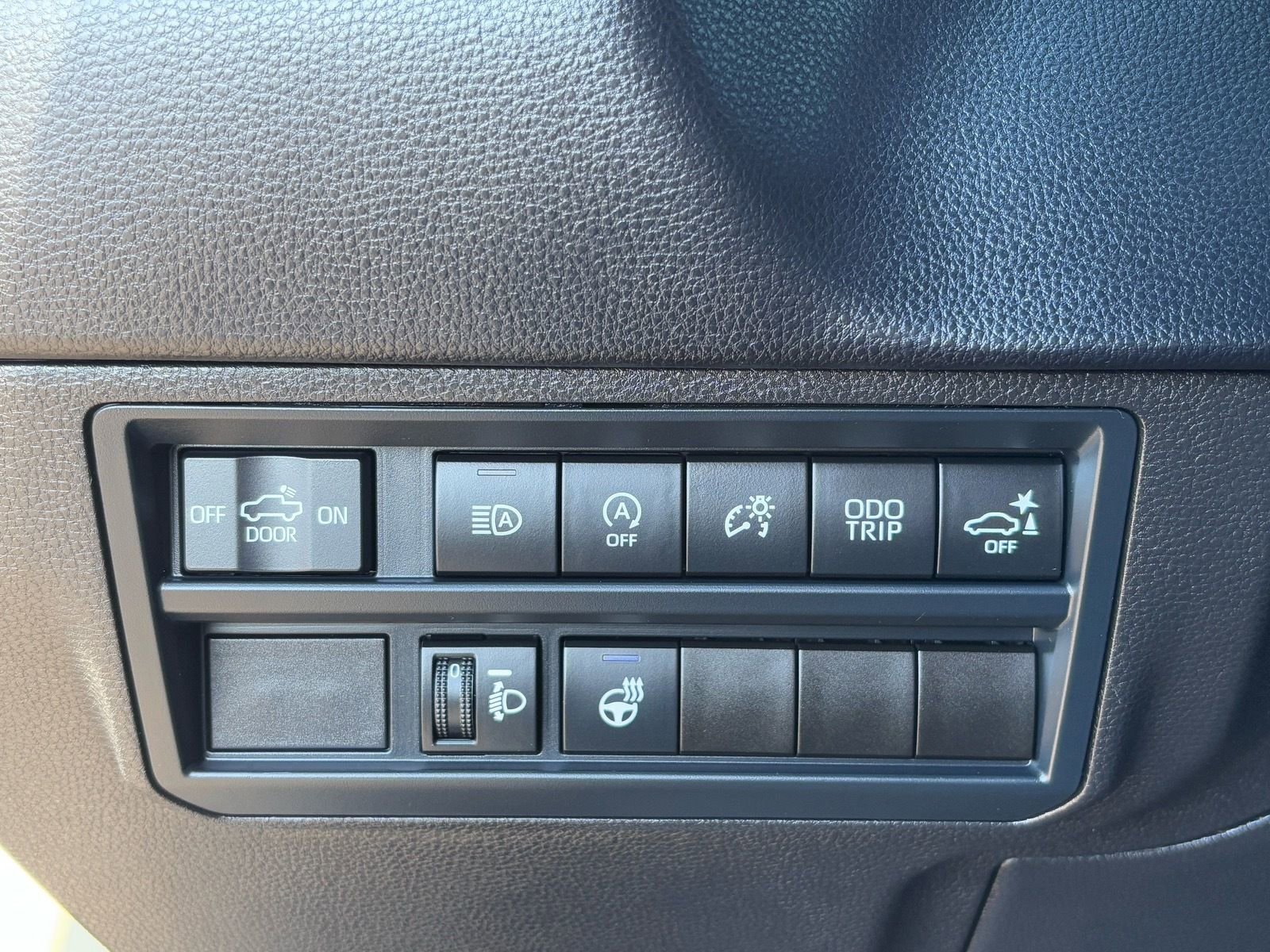 Certified 2026 Toyota Tundra SR5 w/ TRD Off-Road Package image 32