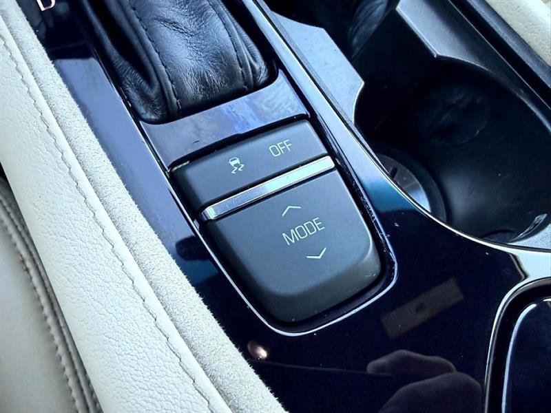 Used 2018 Cadillac CTS Luxury image 37