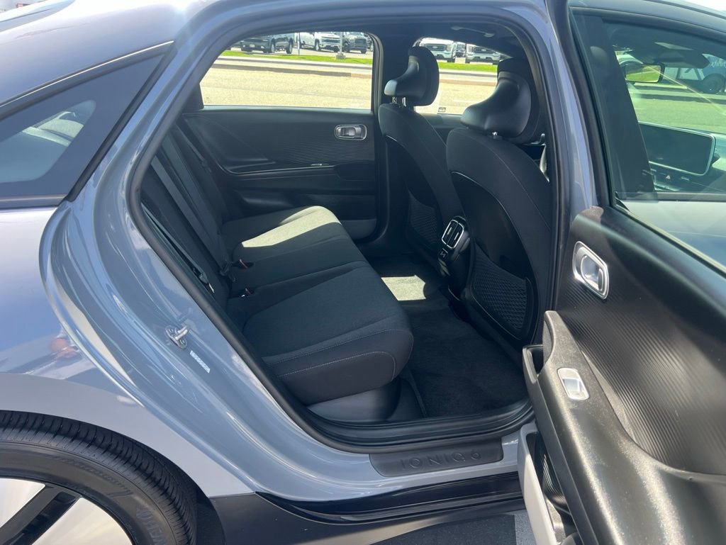 Used 2024 Hyundai Ioniq 6 SE RWD image 35