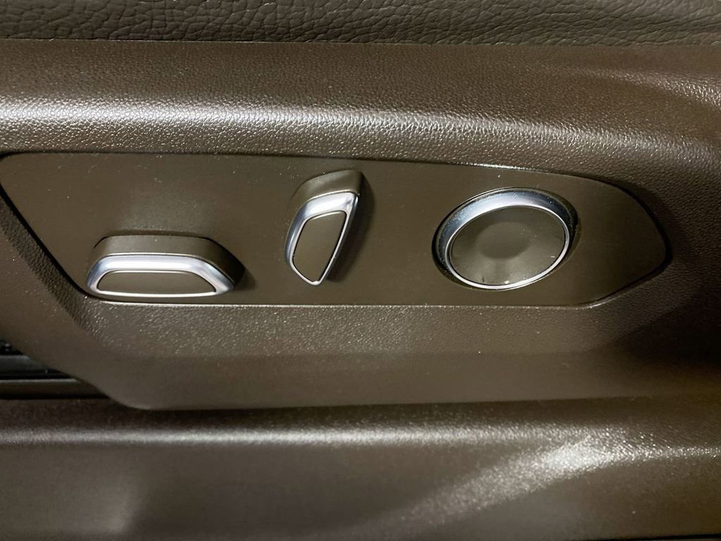 Used 2024 GMC Sierra 1500 Denali w/ Denali Reserve Package image 12