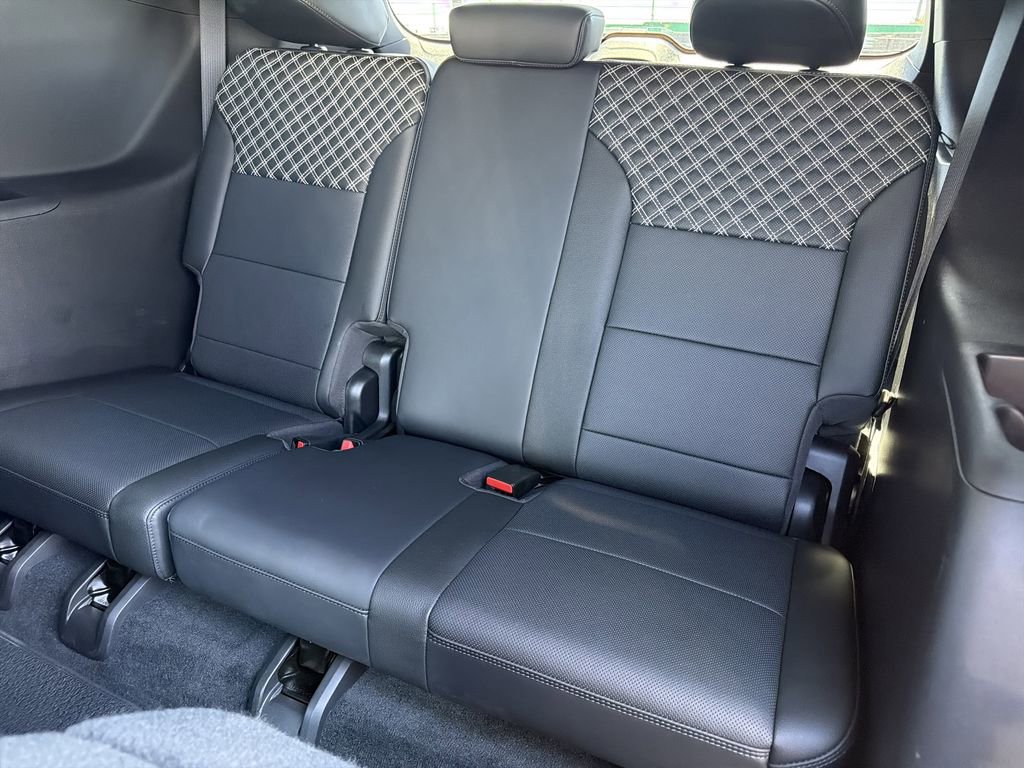 Used 2024 GMC Acadia Denali w/ Super Cruise Package image 20