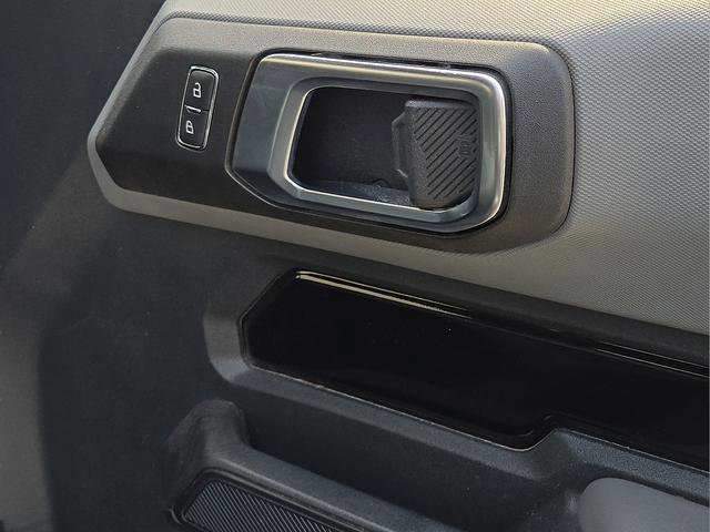 Used 2023 Ford Bronco 2-Door AWD/4WD image 14