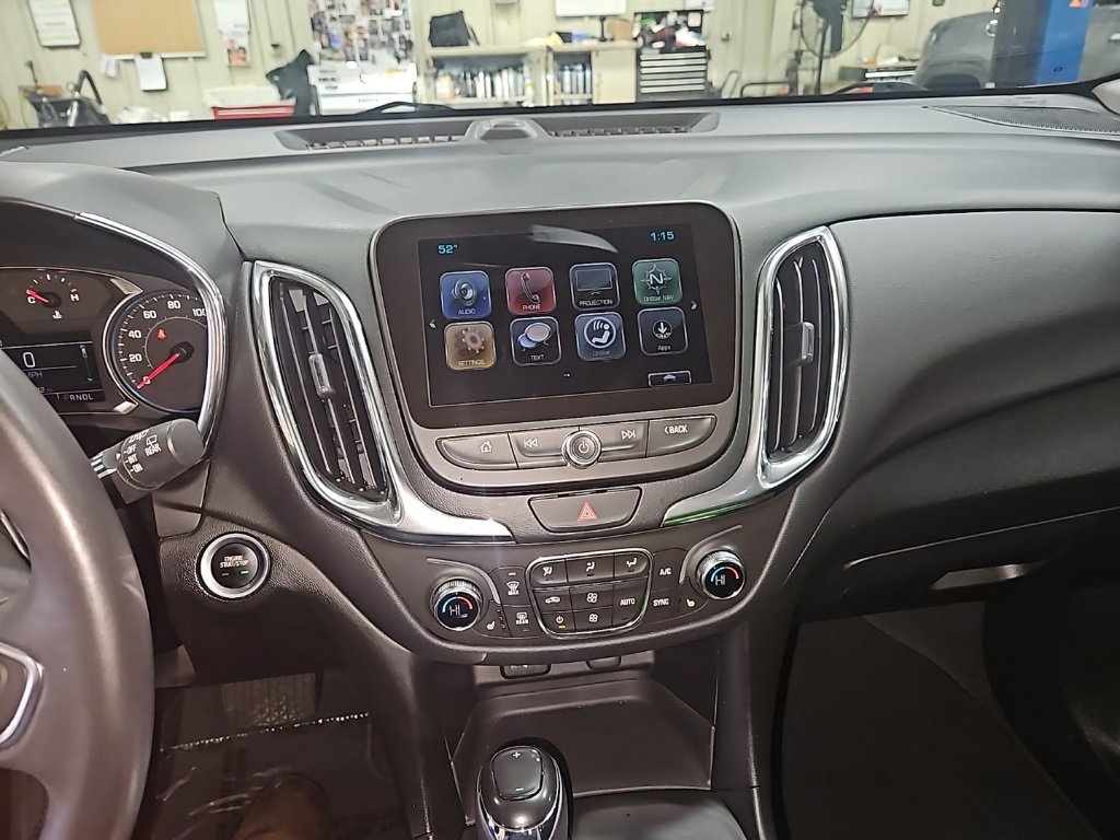 Used 2018 Chevrolet Equinox LT w/ Sun & Infotainment Package image 17