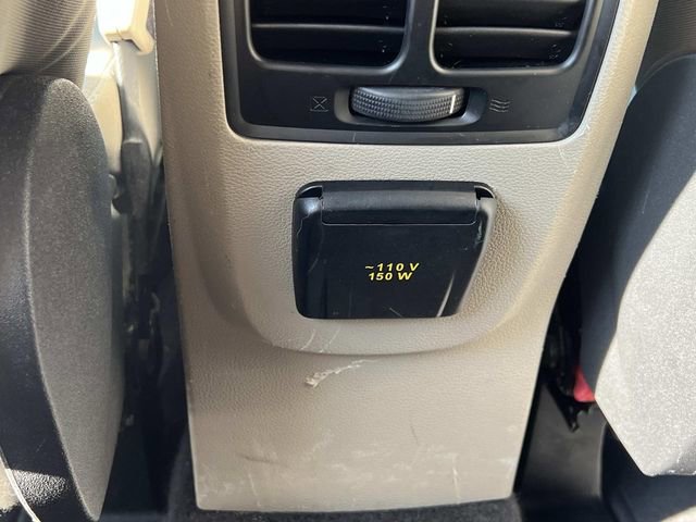 Used 2017 Ford Escape SE w/ Equipment Group 201A image 16