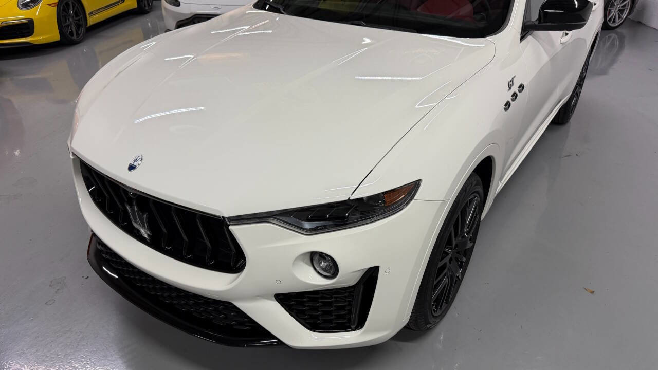 Used 2022 Maserati Levante GT AWD/4WD image 26