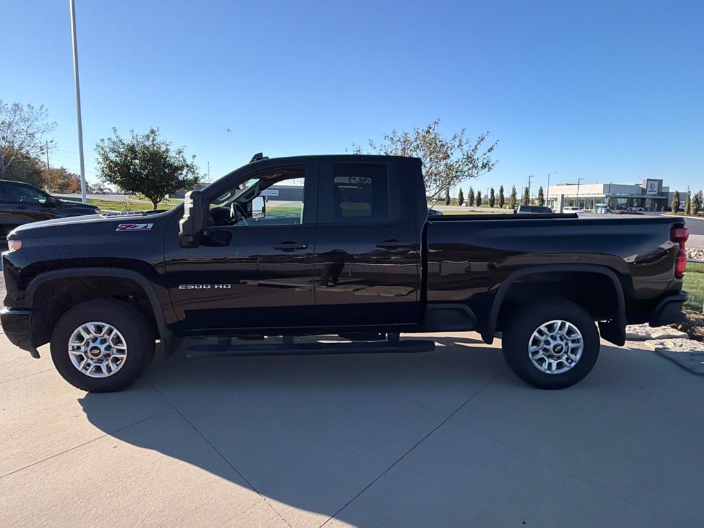 Used 2026 Chevrolet Silverado 2500 Custom w/ Custom Convenience Package AWD/4WD image 5