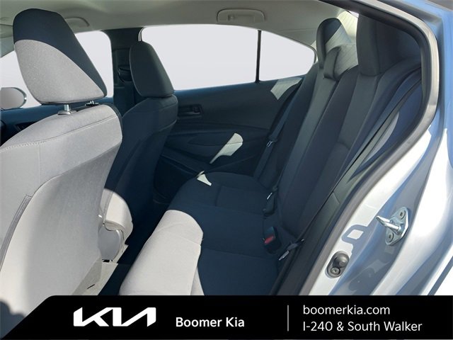 Used 2025 Toyota Corolla LE image 13