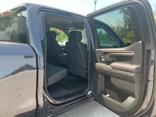 Used 2023 Chevrolet Silverado 1500 RST AWD/4WD image 18