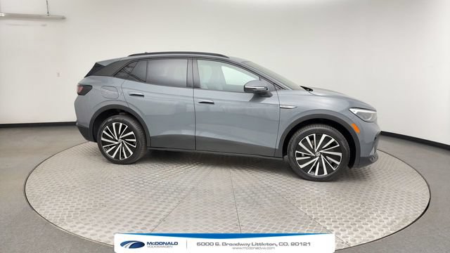 Certified 2025 Volkswagen ID.4 Pro AWD/4WD image 9