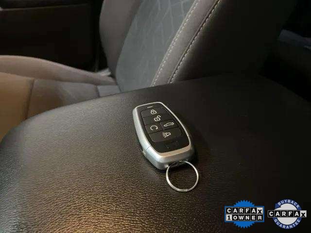 Used 2025 Nissan Frontier SV image 97