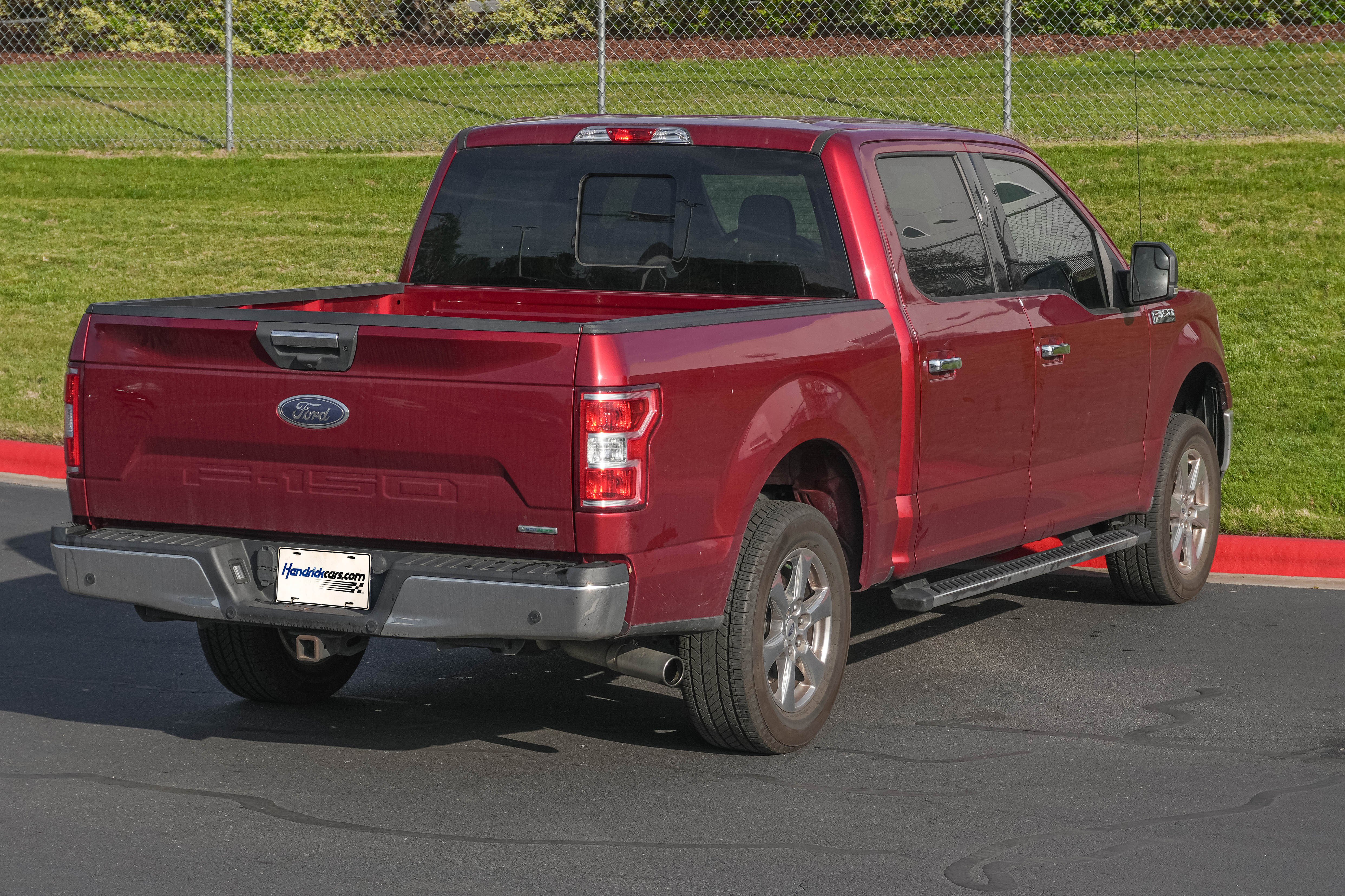 Used 2018 Ford F150 XLT w/ Equipment Group 302A Luxury image 9