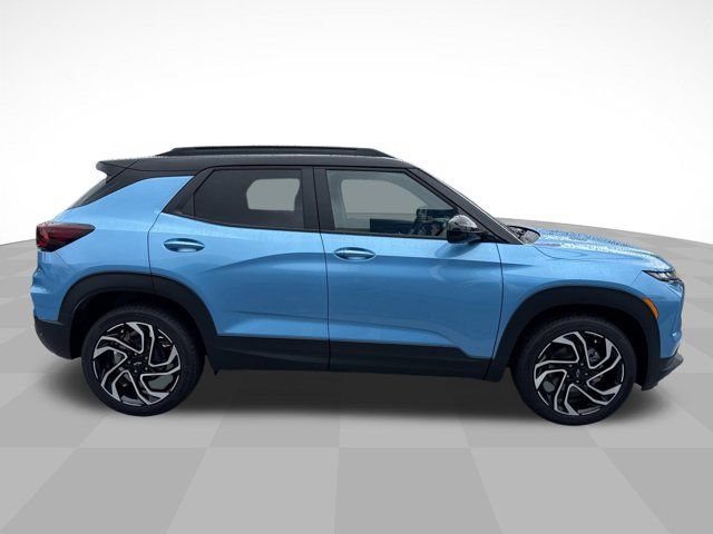 New 2026 Chevrolet TrailBlazer RS w/ Driver Confidence Package FWD image 4