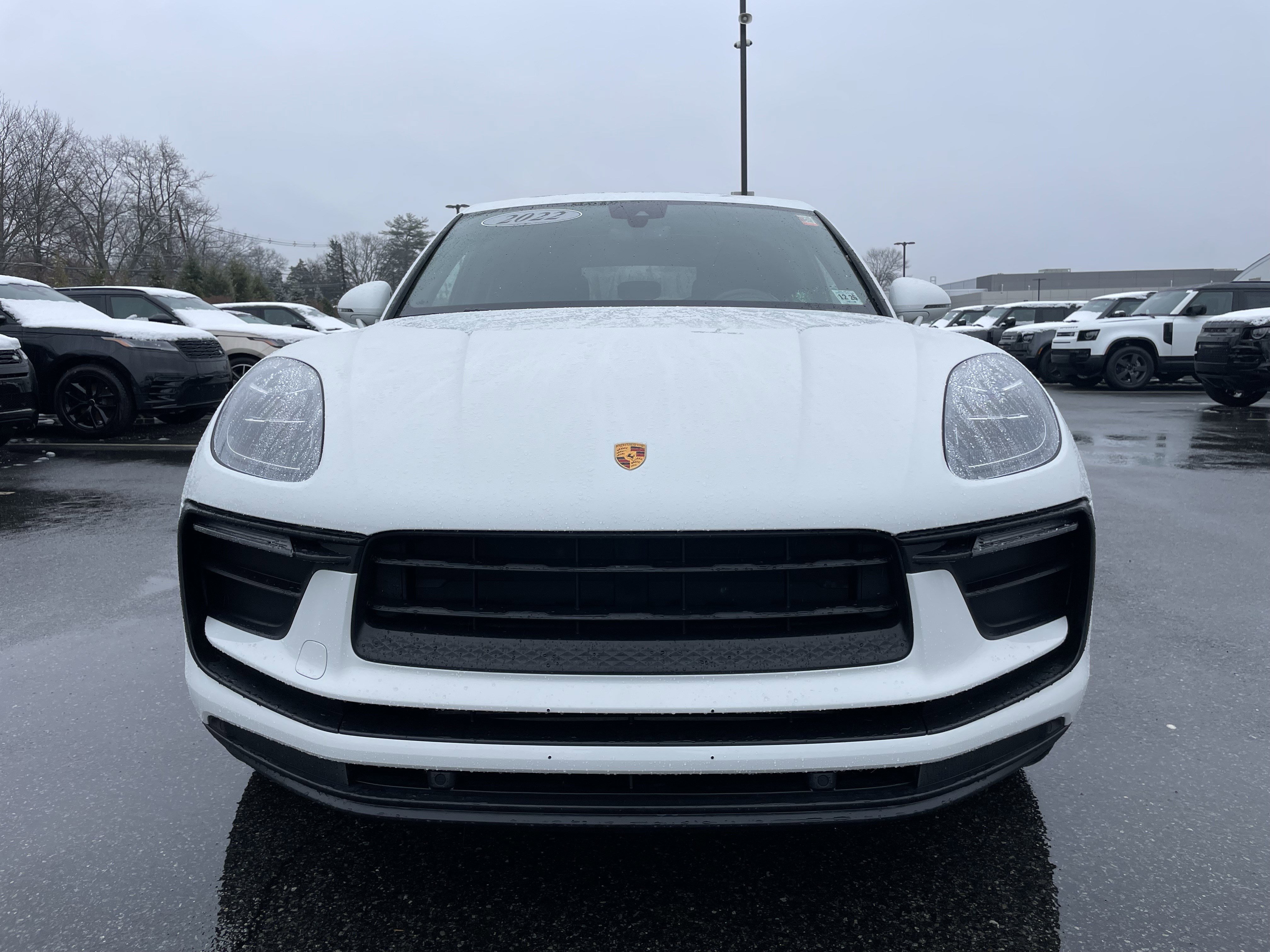 Used 2022 Porsche Macan image 2