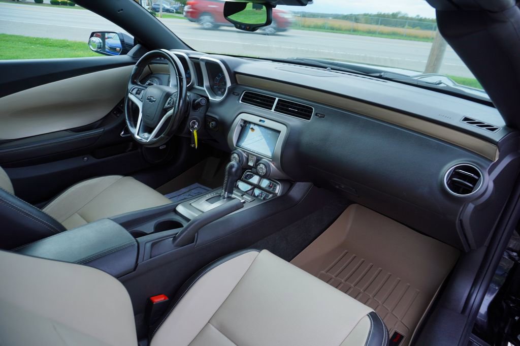 Used 2011 Chevrolet Camaro SS w/ RS Package image 27
