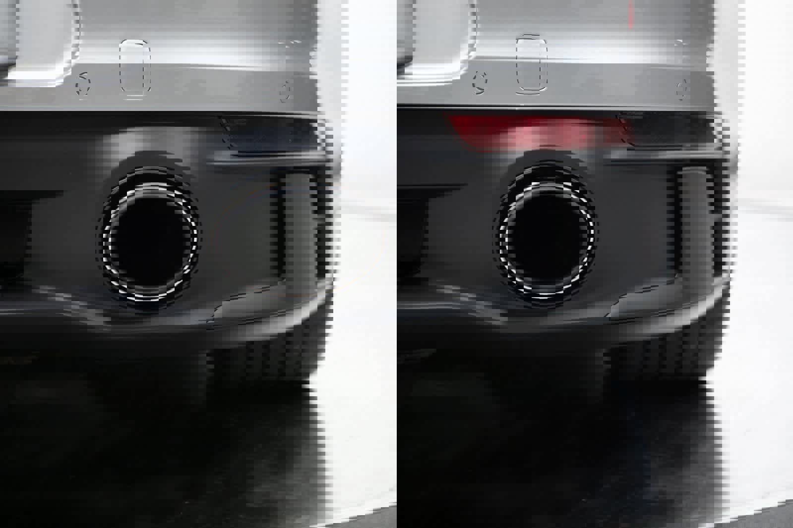 Used 2024 Porsche 911 Targa 4 GTS image 34